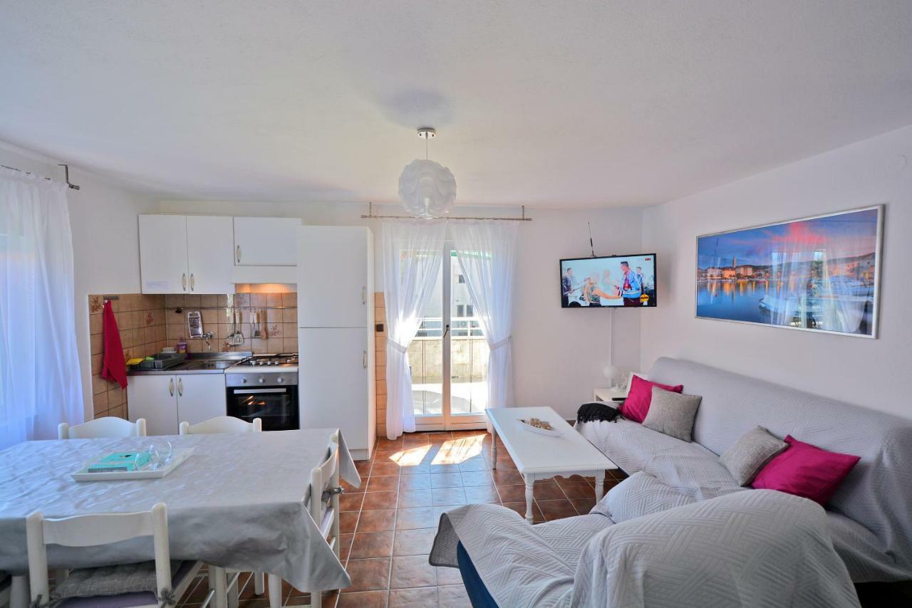 Villa Casablanca Supetar Εξωτερικό φωτογραφία