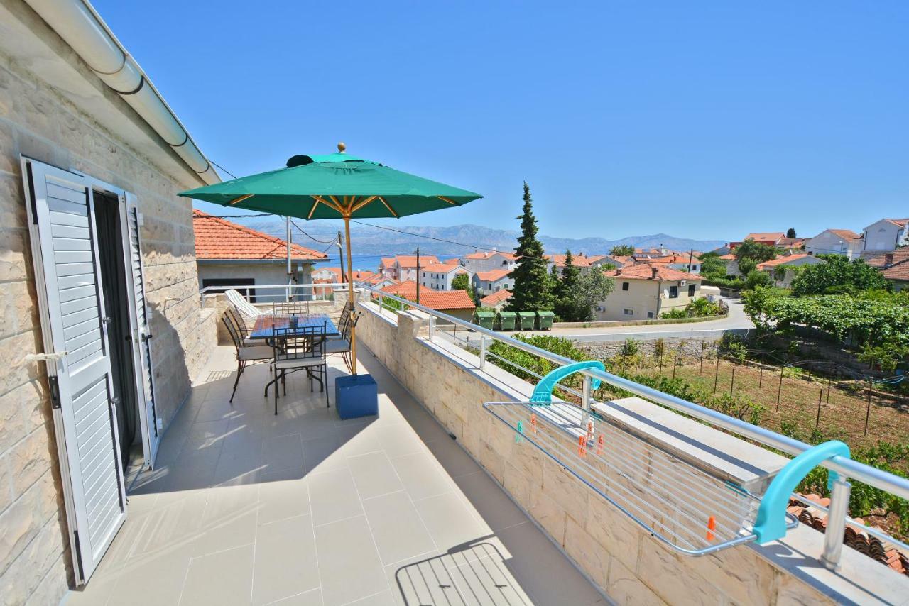Villa Casablanca Supetar Εξωτερικό φωτογραφία